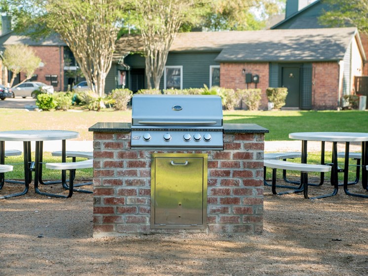 outdoor grill areas around complex